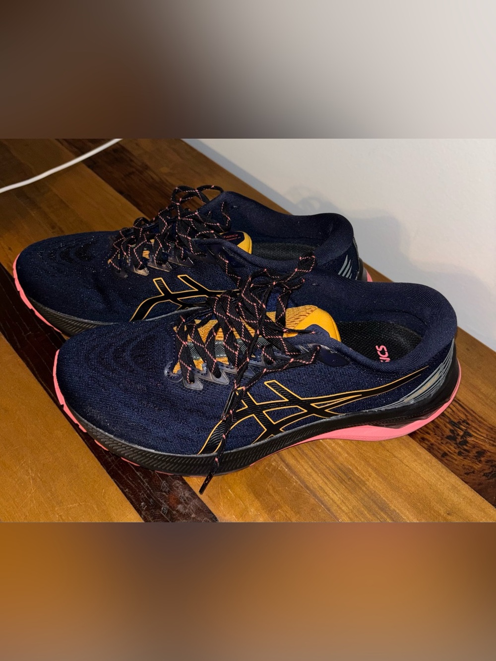 Asics Running Shoes - Picture 3 of 6
